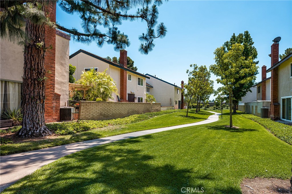 306 Los Padres Lane