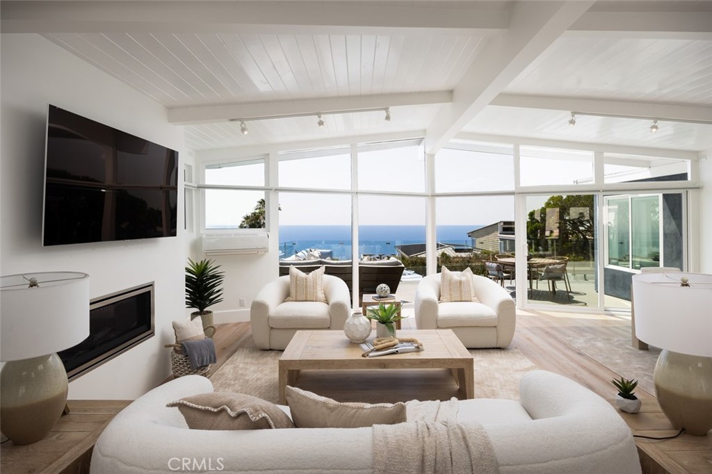 1105 Miramar