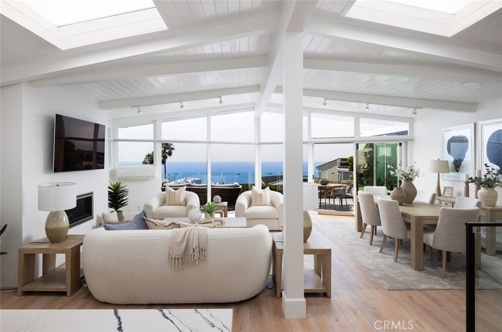 1105 Miramar