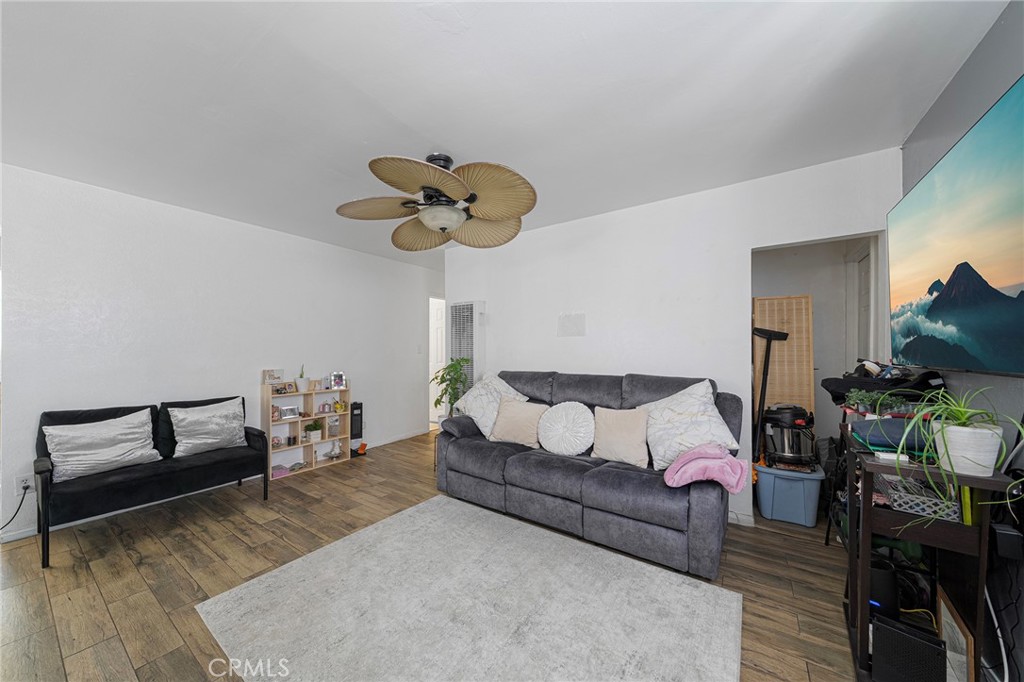 22720 Orchard