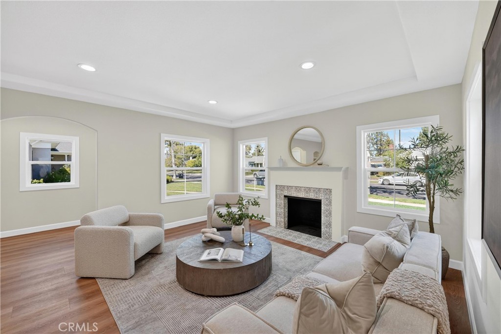 1404 N Freeman