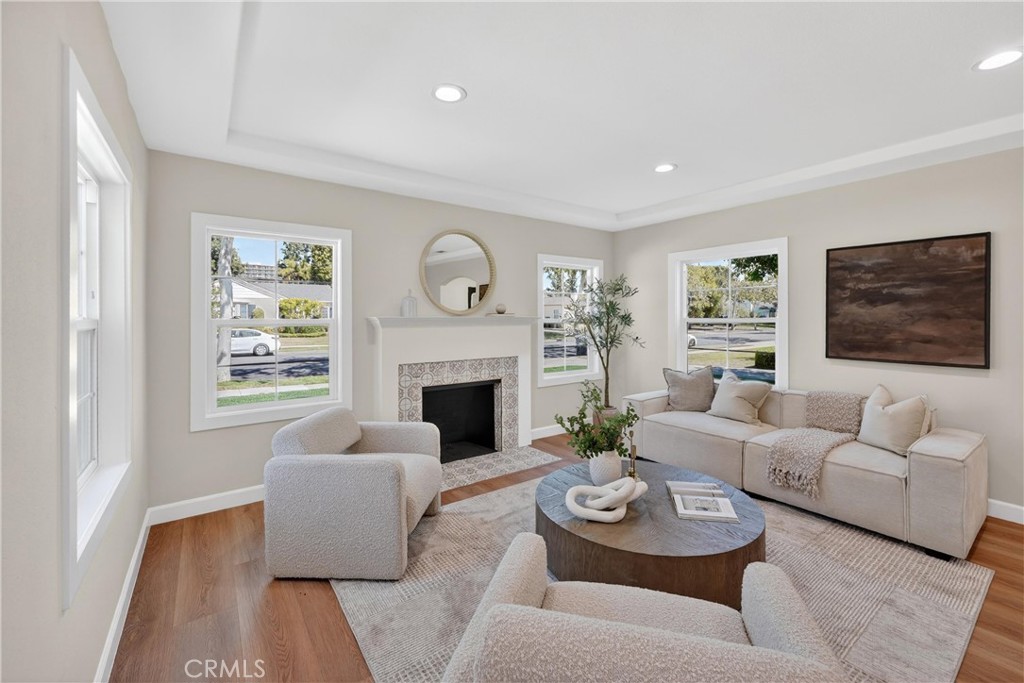 1404 N Freeman