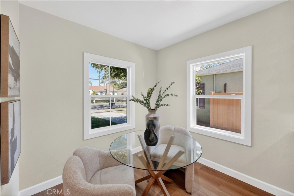 1404 N Freeman