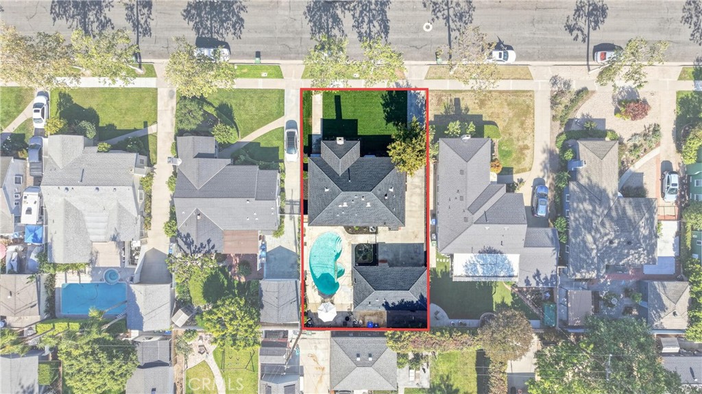 1404 N Freeman