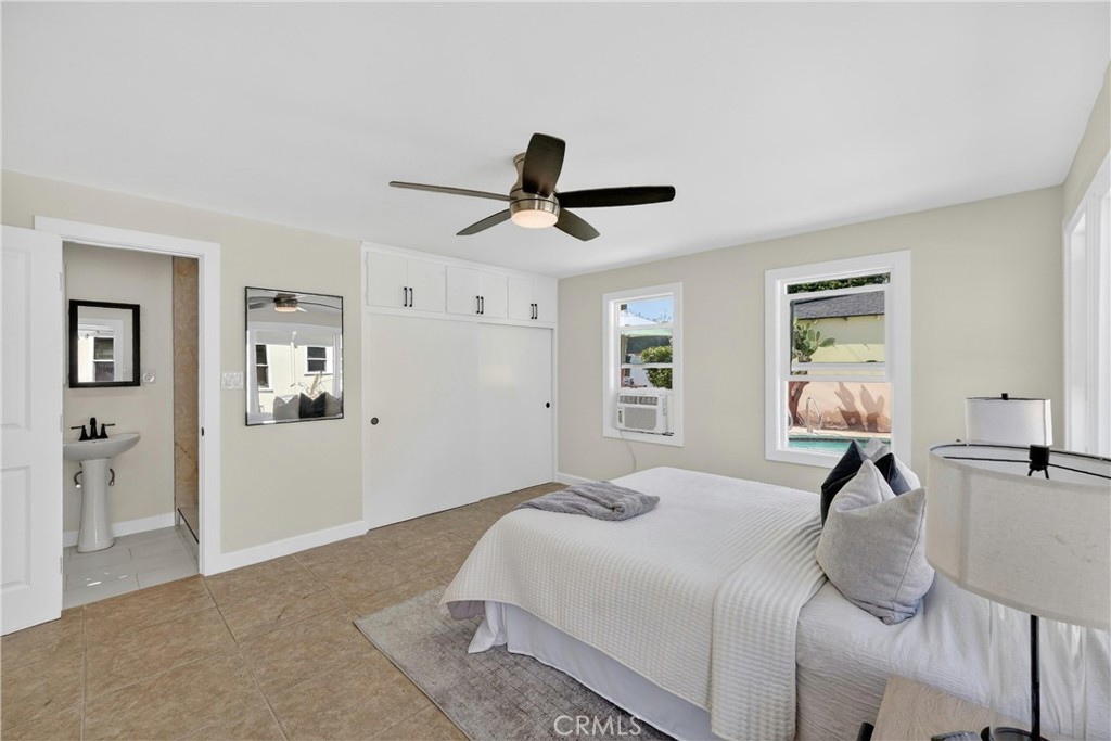 1404 N Freeman