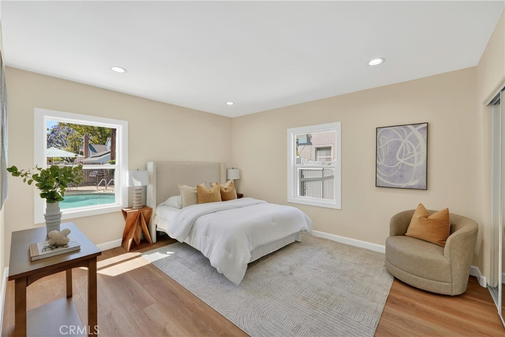1404 N Freeman