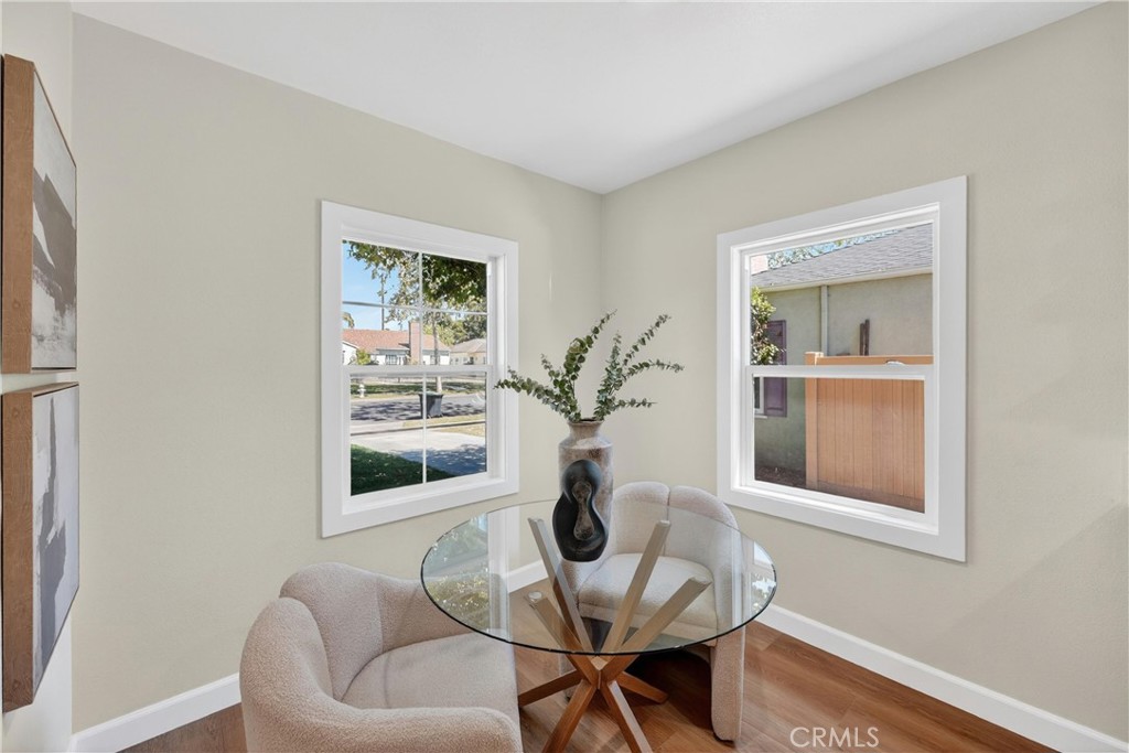 1404 N Freeman