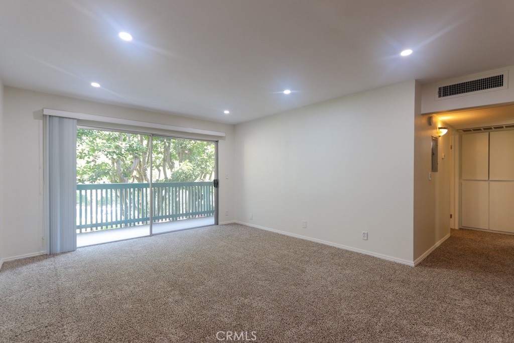 564 N Bellflower Boulevard 218