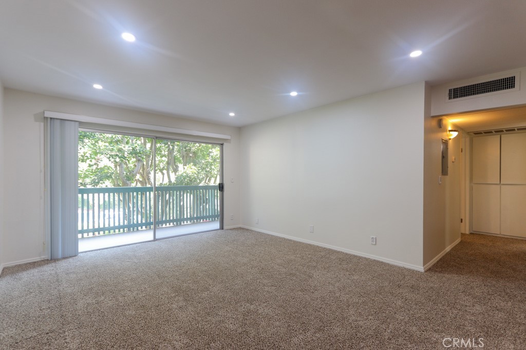564 N Bellflower Boulevard 218