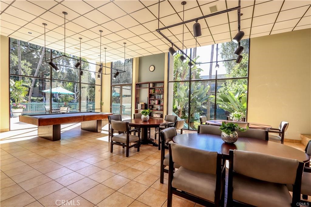 564 N Bellflower Boulevard 218