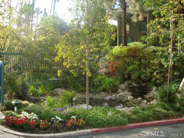 564 N Bellflower Boulevard 218
