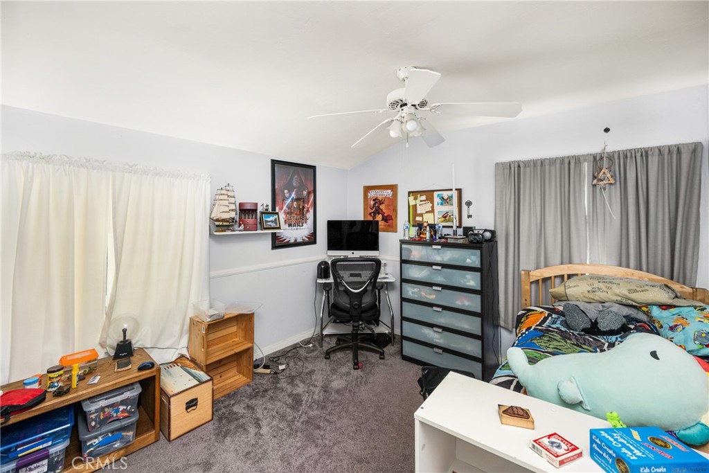 2608 W Palais