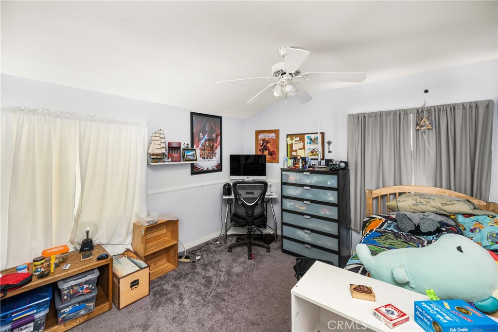 2608 W Palais