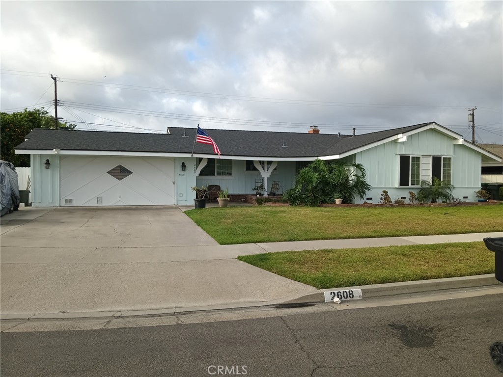 2608 W Palais