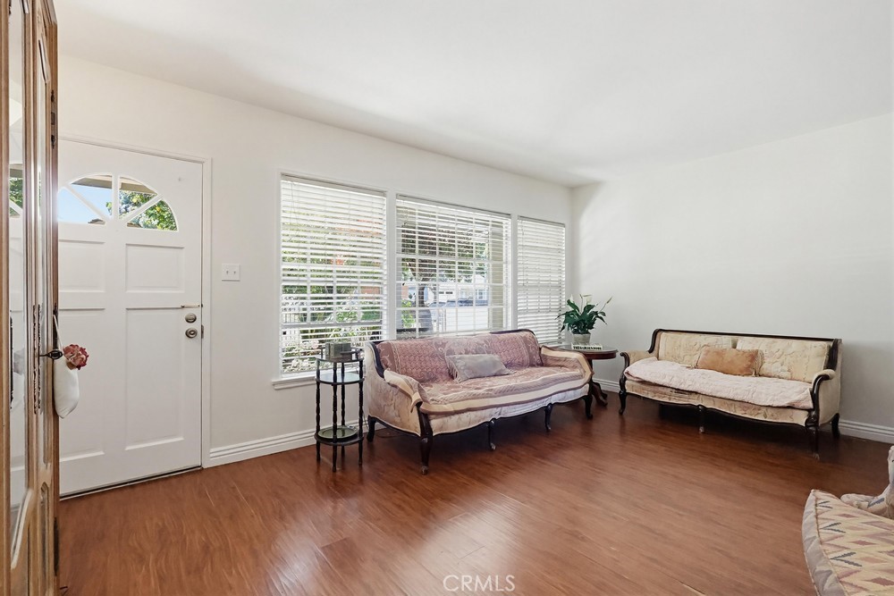 13308 Thistle
