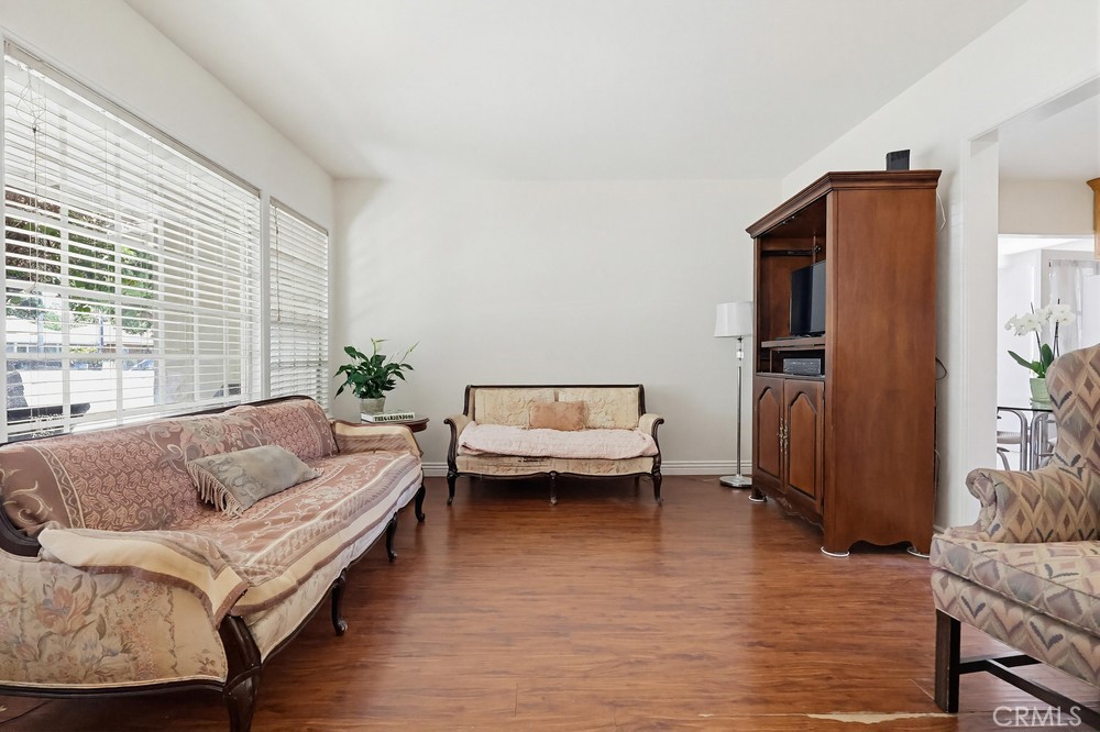 13308 Thistle