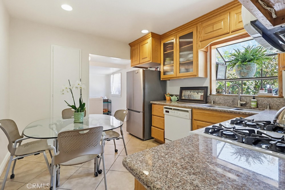 13308 Thistle