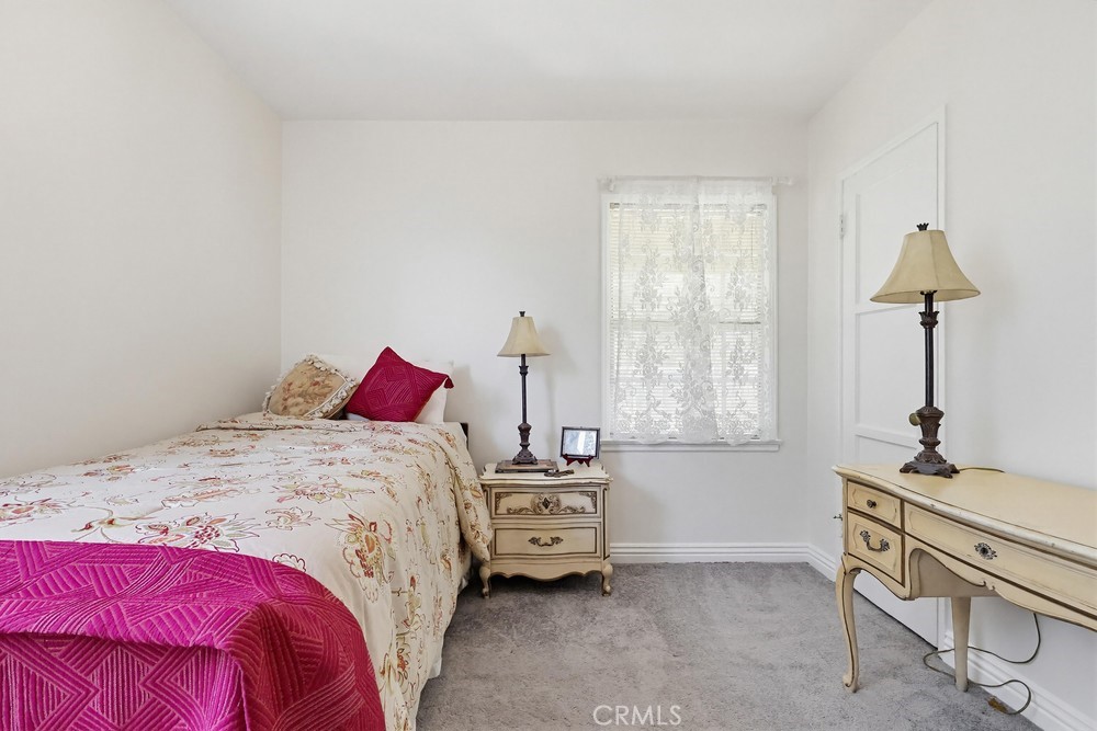 13308 Thistle