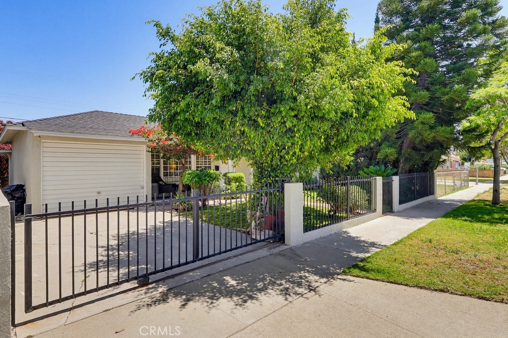 13308 Thistle