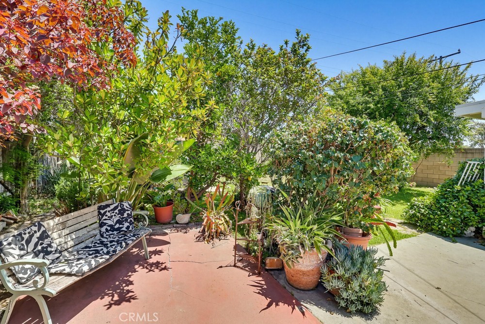 13308 Thistle