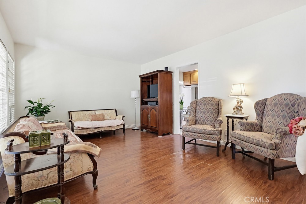 13308 Thistle