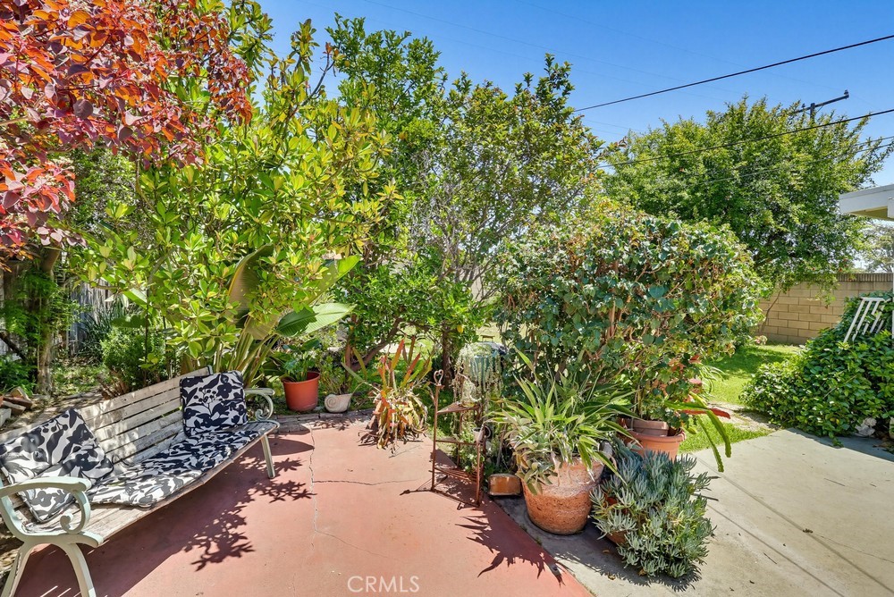 13308 Thistle