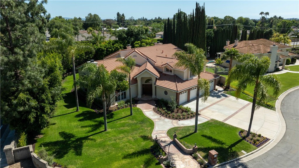 18262 Evergreen Circle