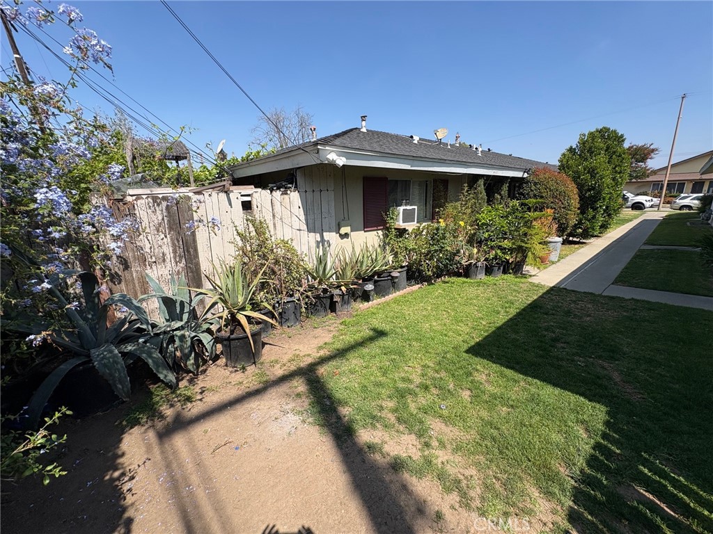 1908 E Rose Avenue