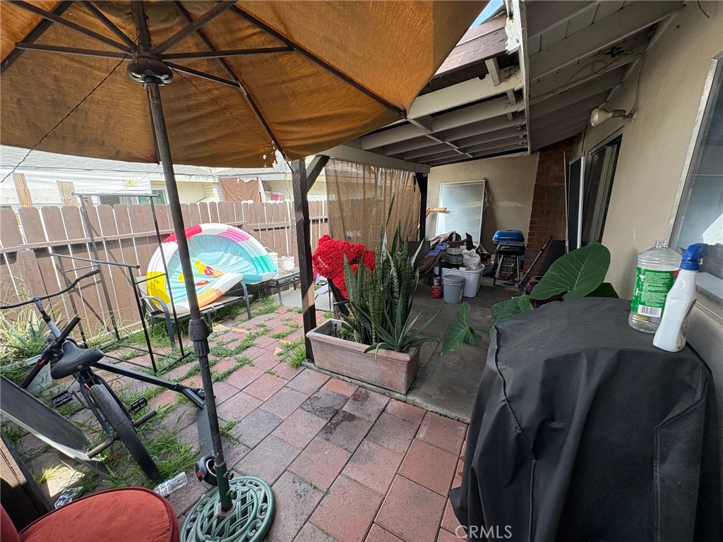 1908 E Rose Avenue