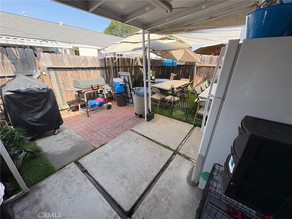 1908 E Rose Avenue