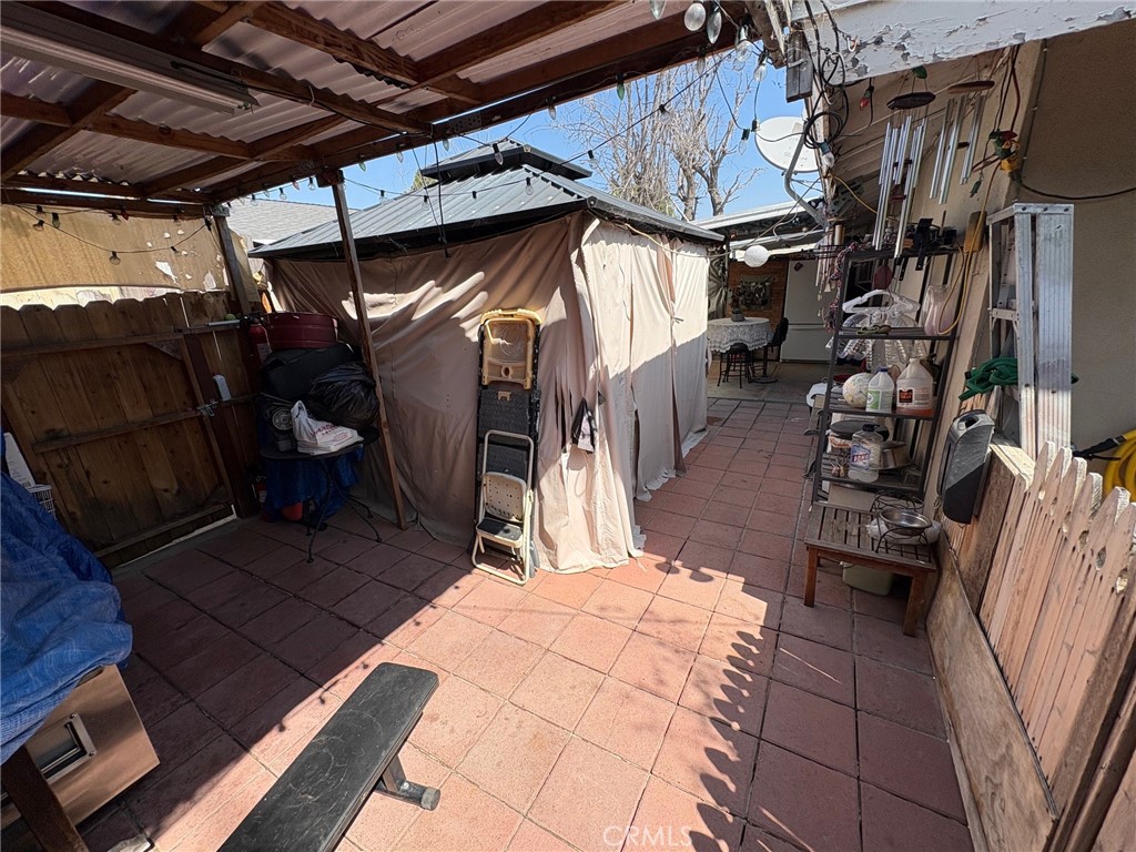 1908 E Rose Avenue