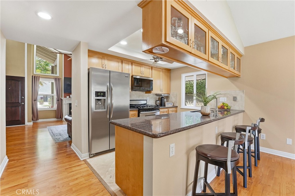 6009 E Calle Cedro