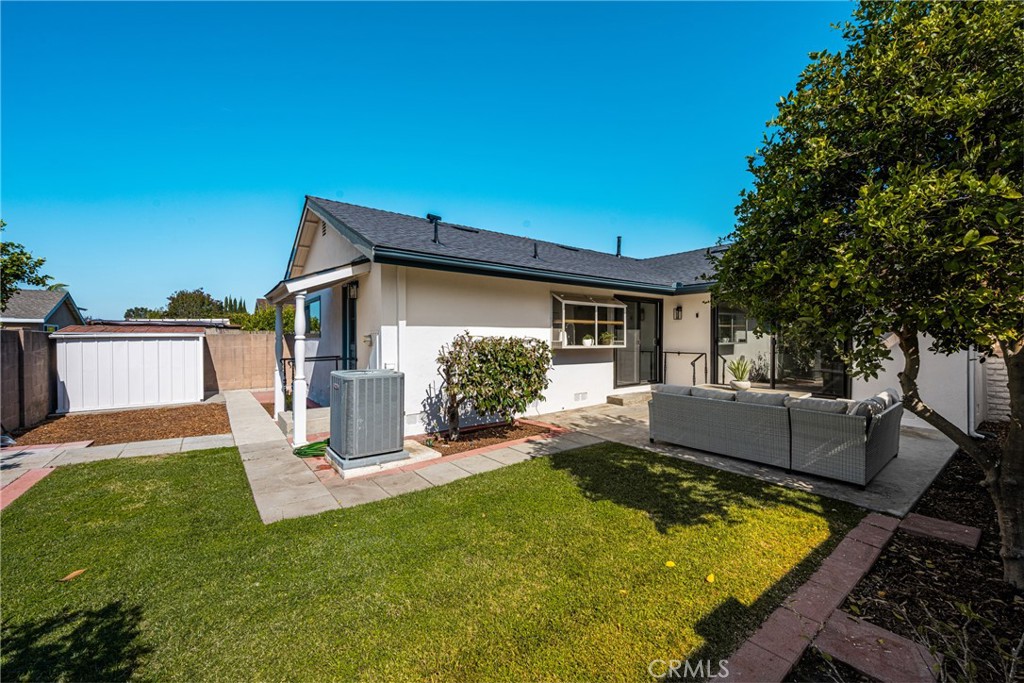 5202 Del Sur Circle