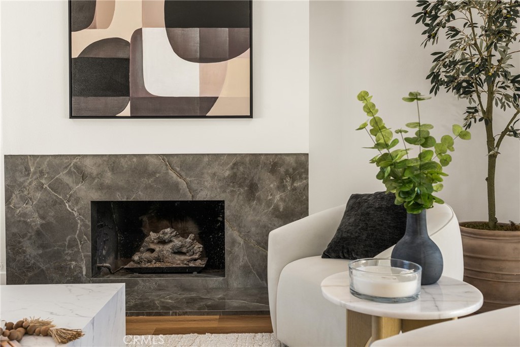 5202 Del Sur Circle