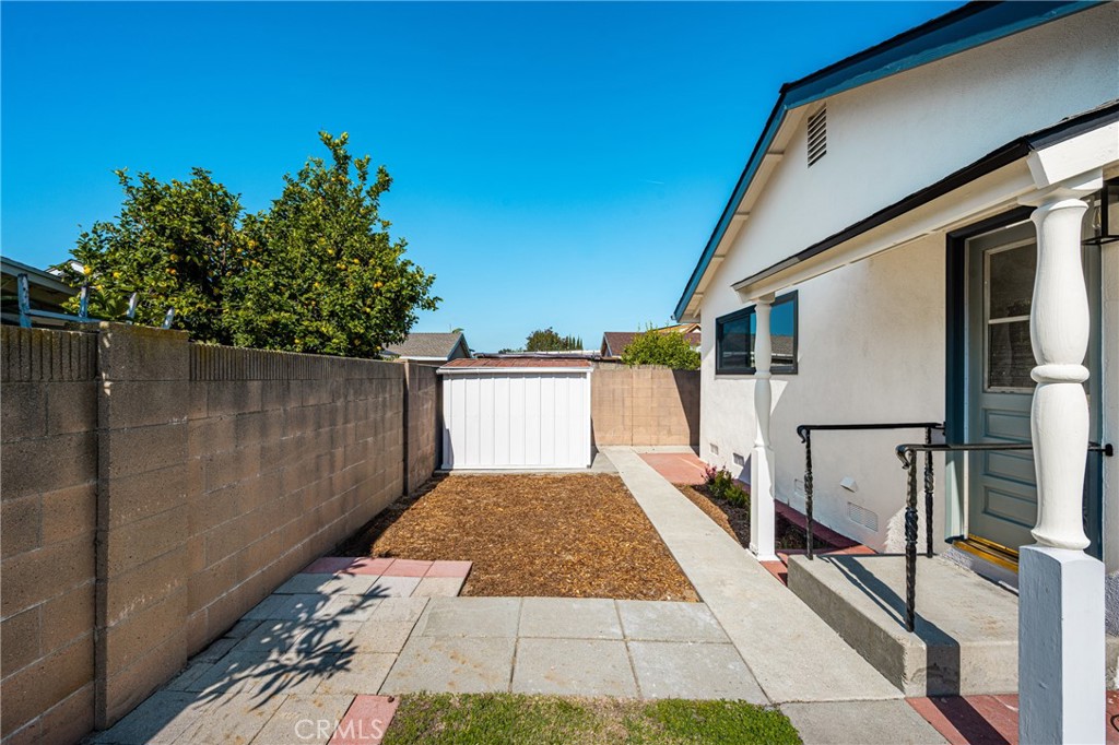5202 Del Sur Circle