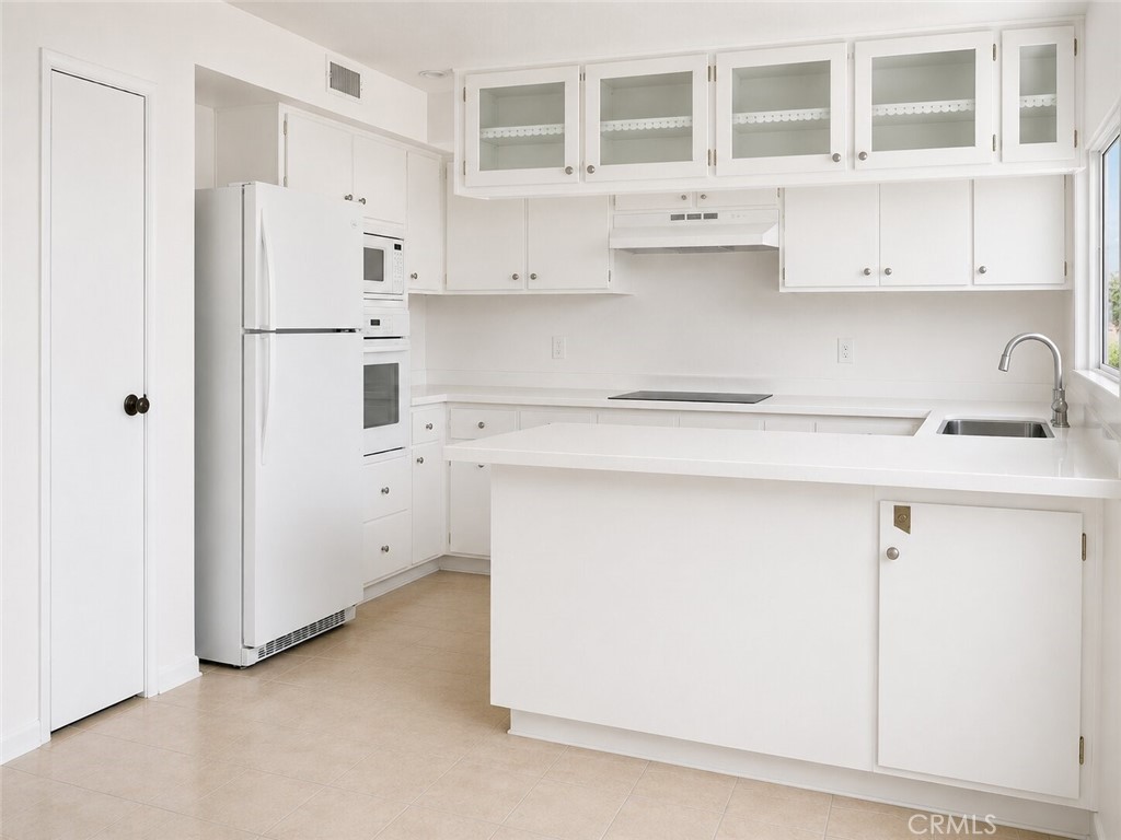25650 Hartwick