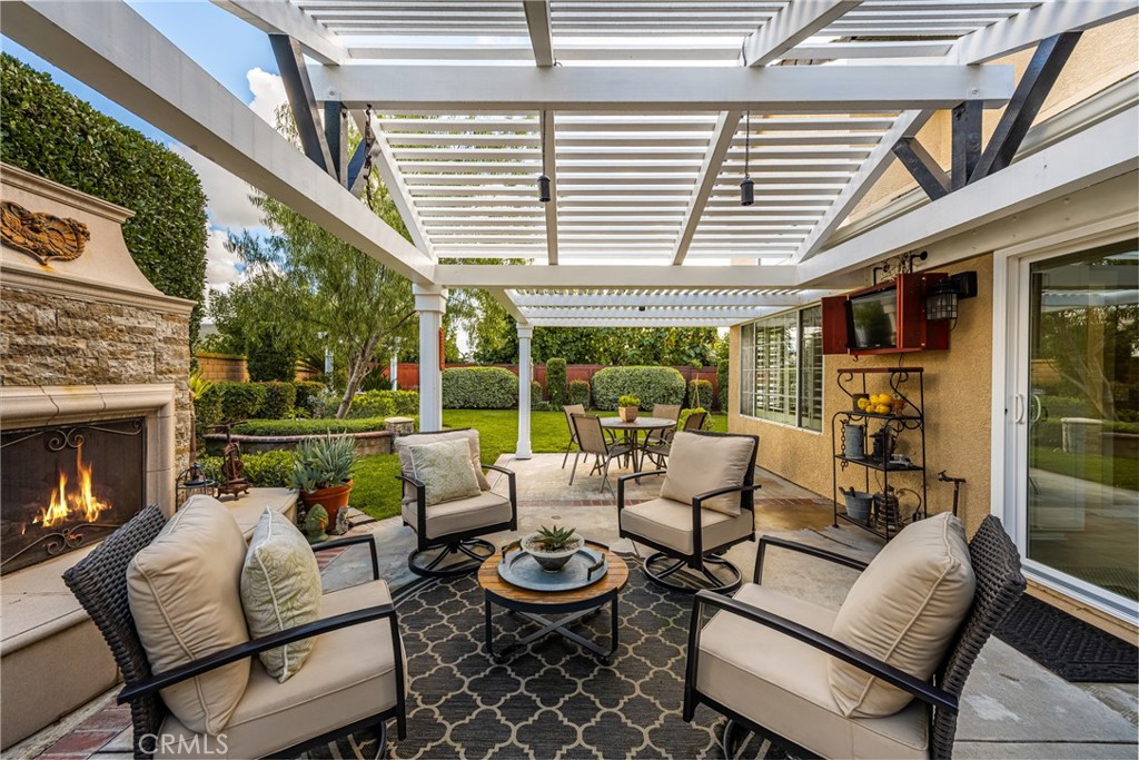 6350 Tiburon Terrace