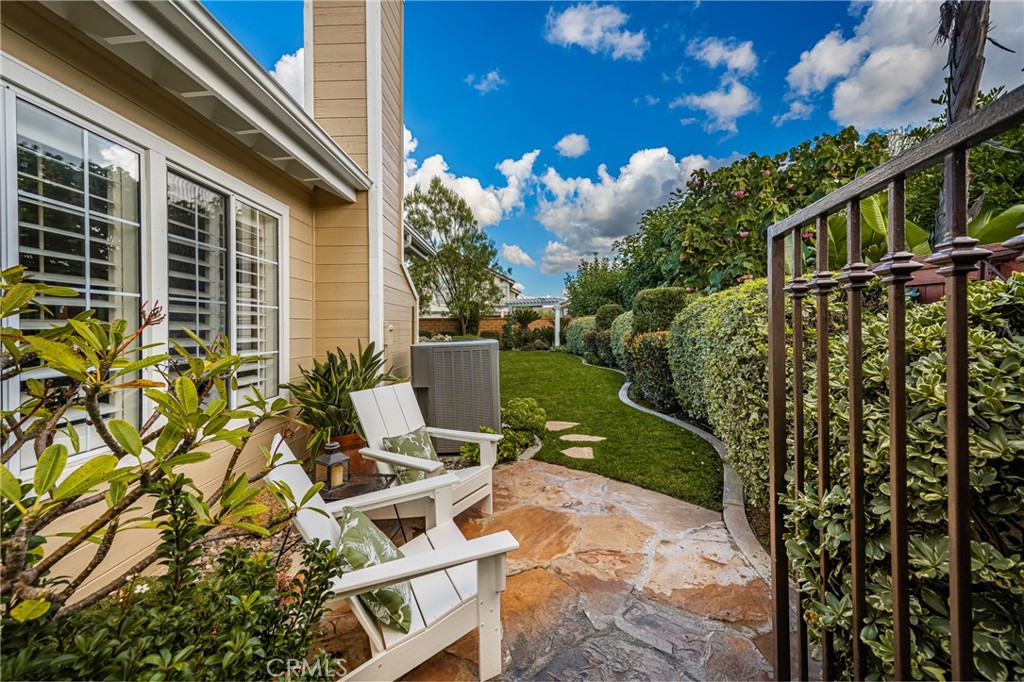 6350 Tiburon Terrace