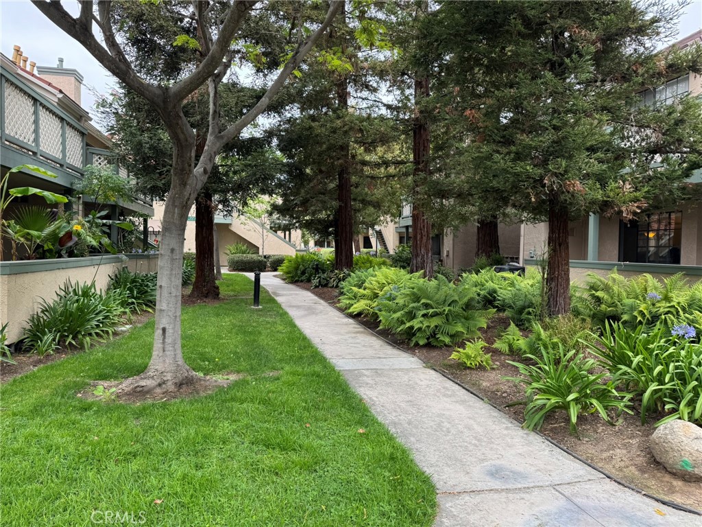 3547 W Greentree F
