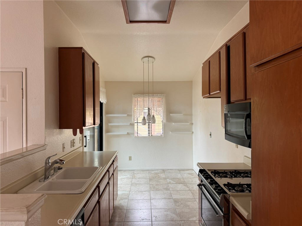 3547 W Greentree F