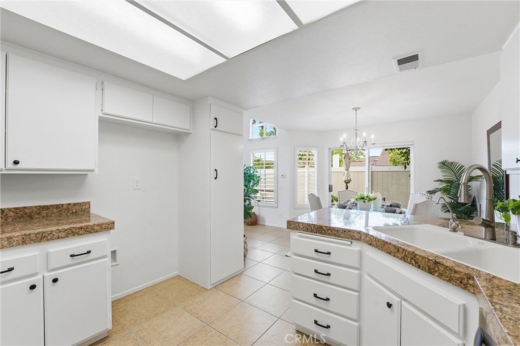21066 Berry Glen