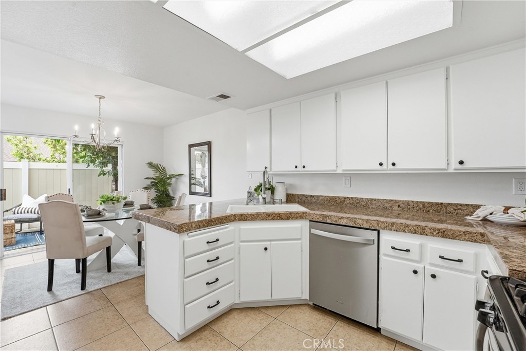 21066 Berry Glen