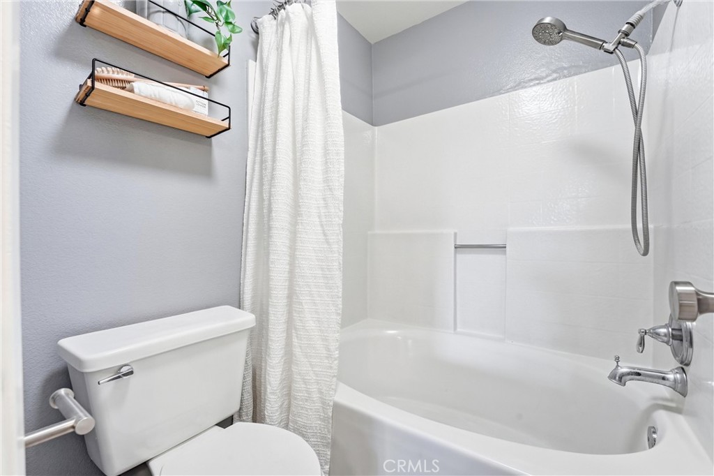 21066 Berry Glen