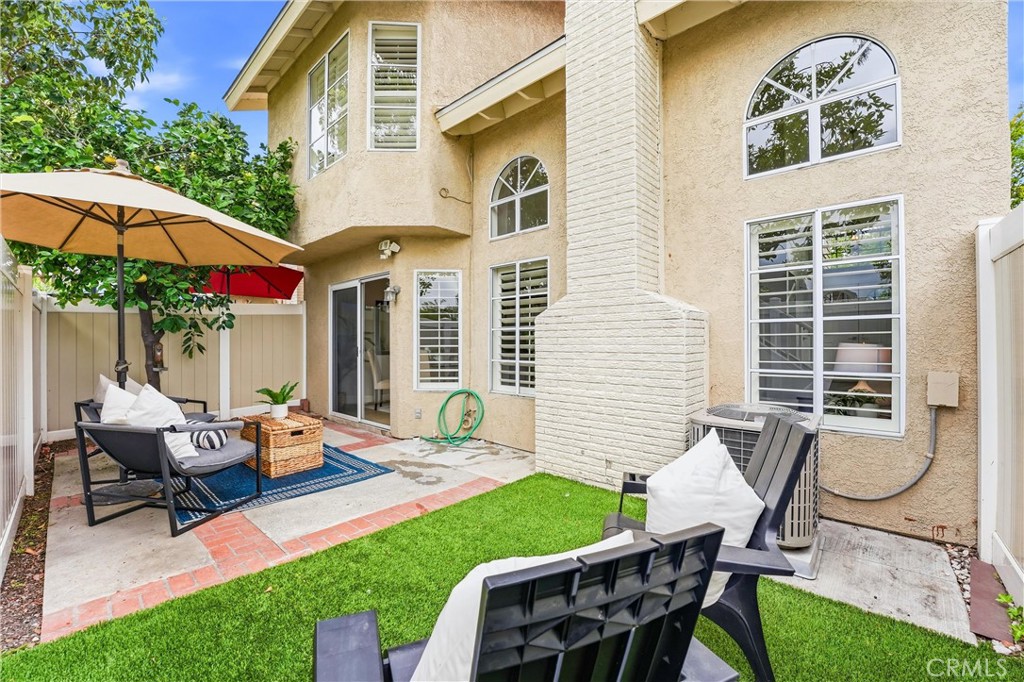 21066 Berry Glen
