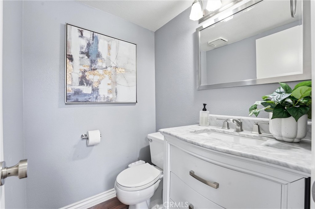 21066 Berry Glen