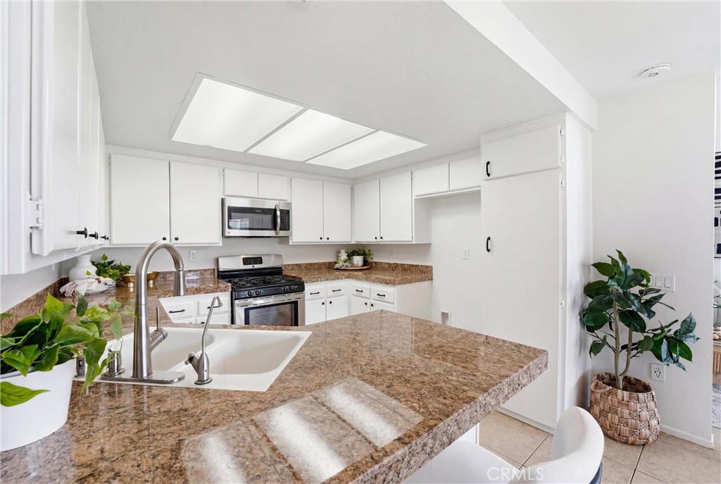 21066 Berry Glen