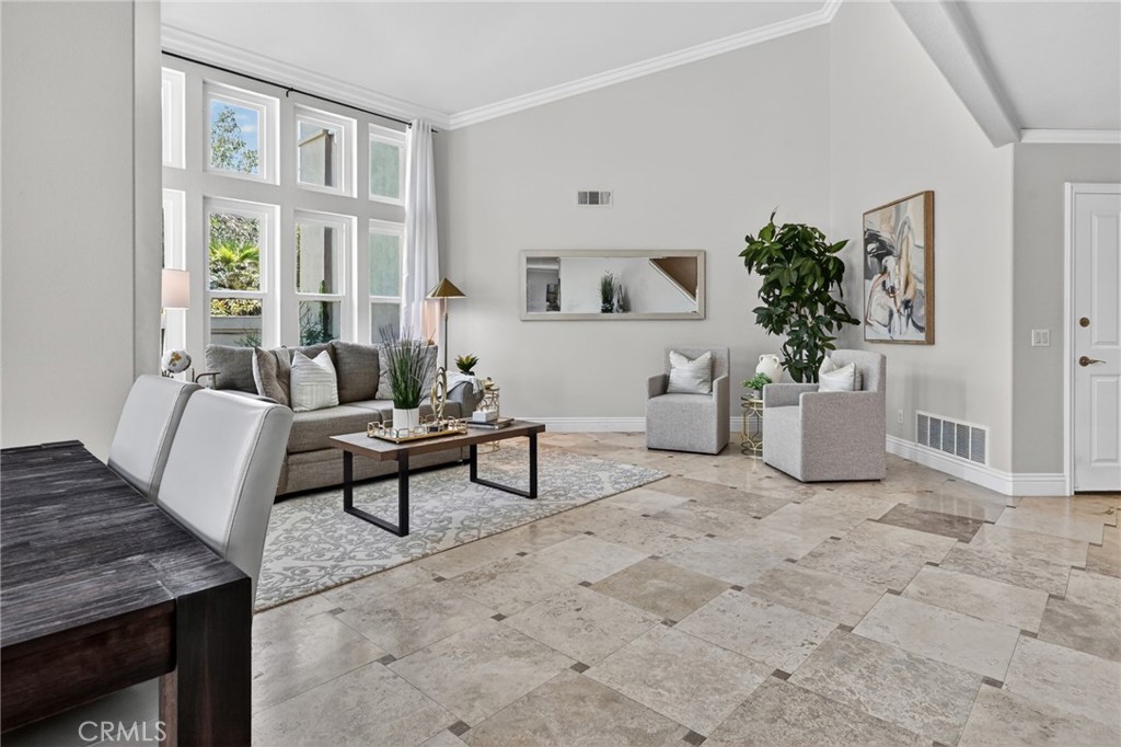 38 CAMERAY HEIGHTS
