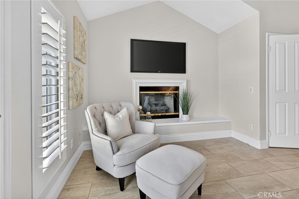 38 CAMERAY HEIGHTS