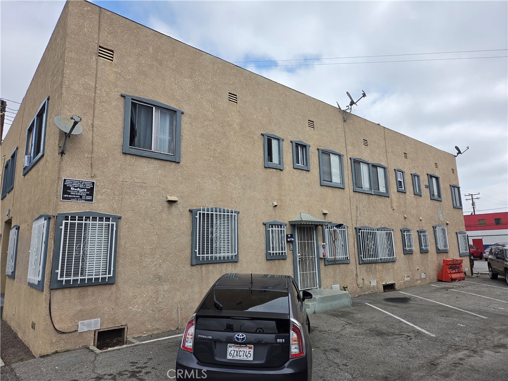 1561 W Pacific Coast
