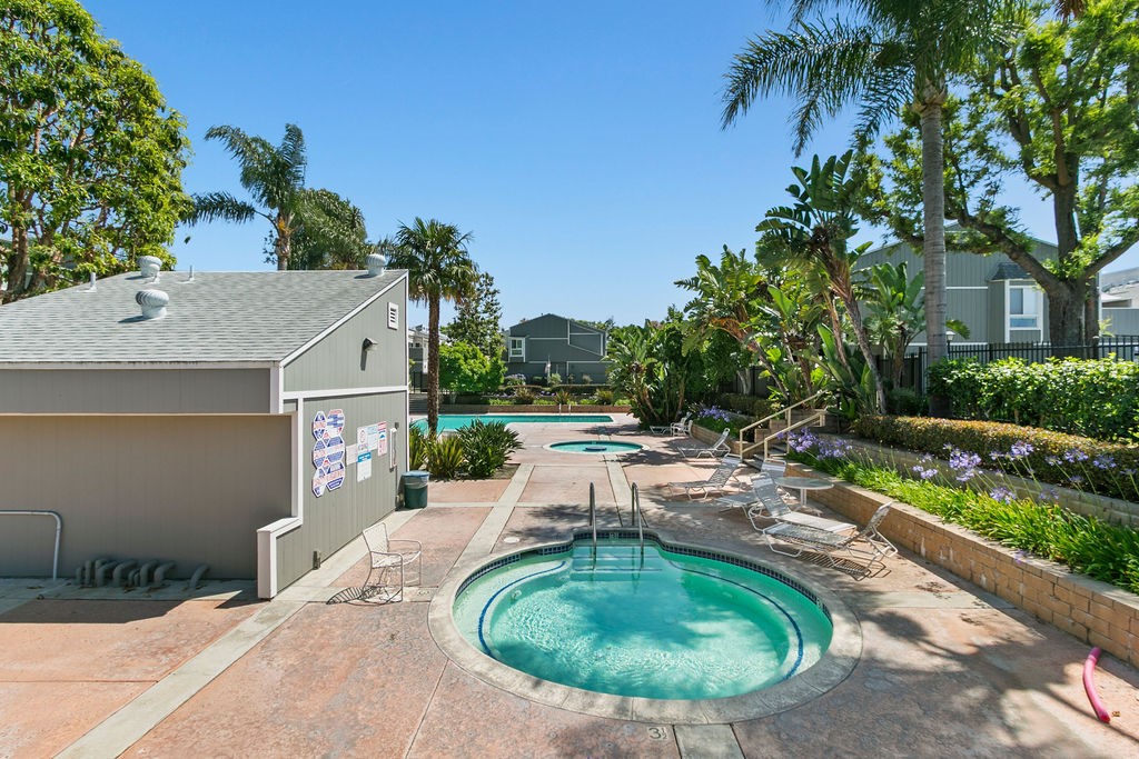 2670 W Segerstrom A